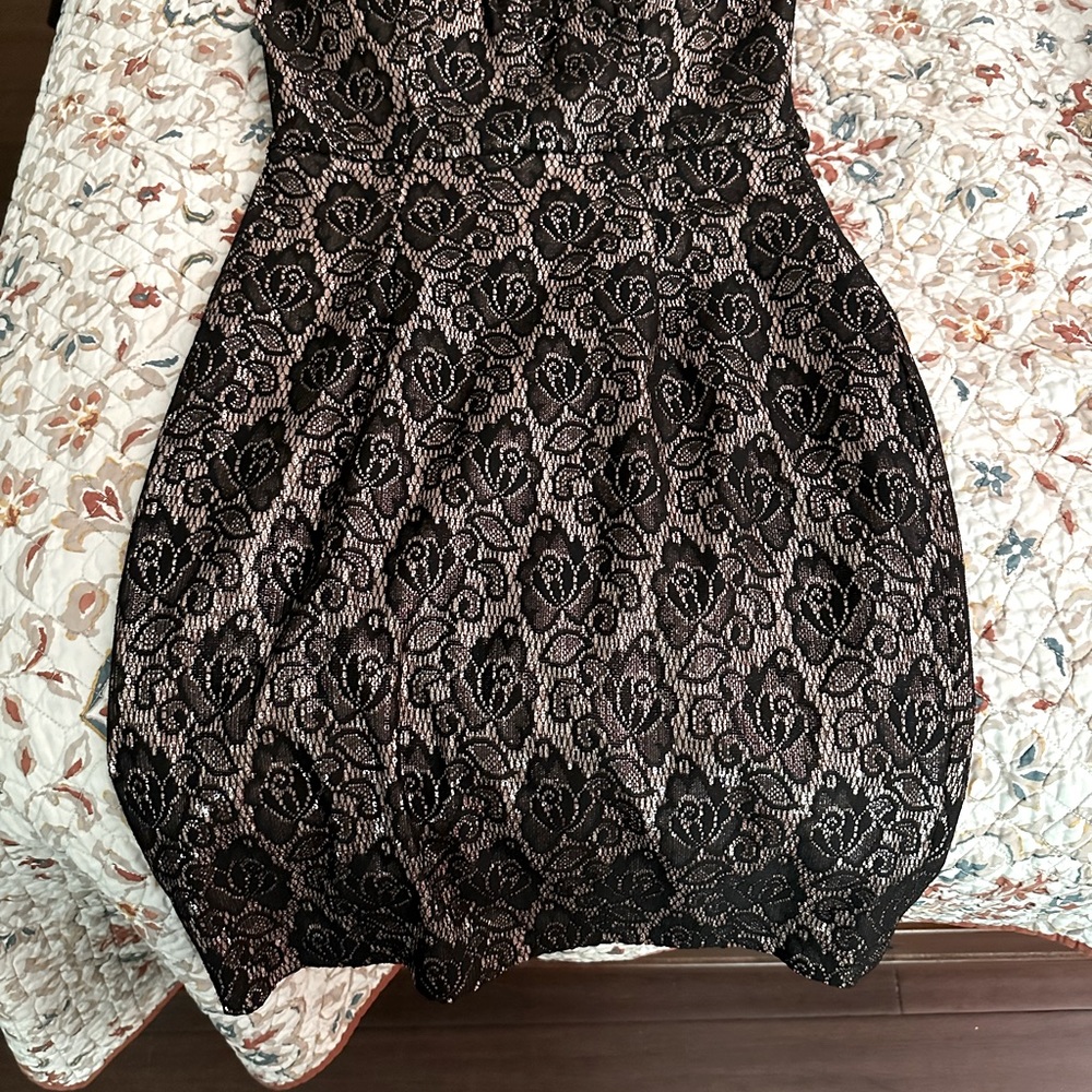 Formal Dress - Picture 2 of 3
